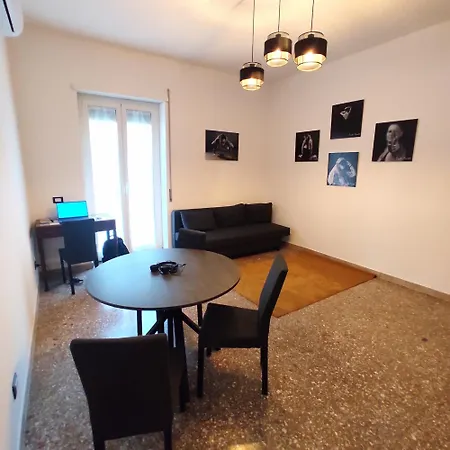 Casa Ferrini A Cinecitta - Vicino Metropolitana Linea A Lejlighed *