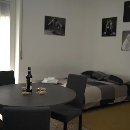 Lejlighed Casa Ferrini A Cinecitta - Vicino Metropolitana Linea A Rom