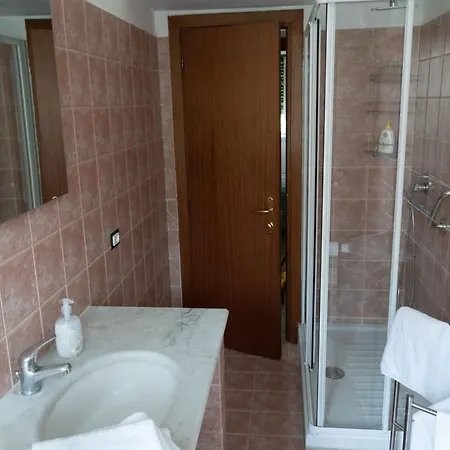 Casa Ferrini A Cinecitta - Vicino Metropolitana Linea A * Rom